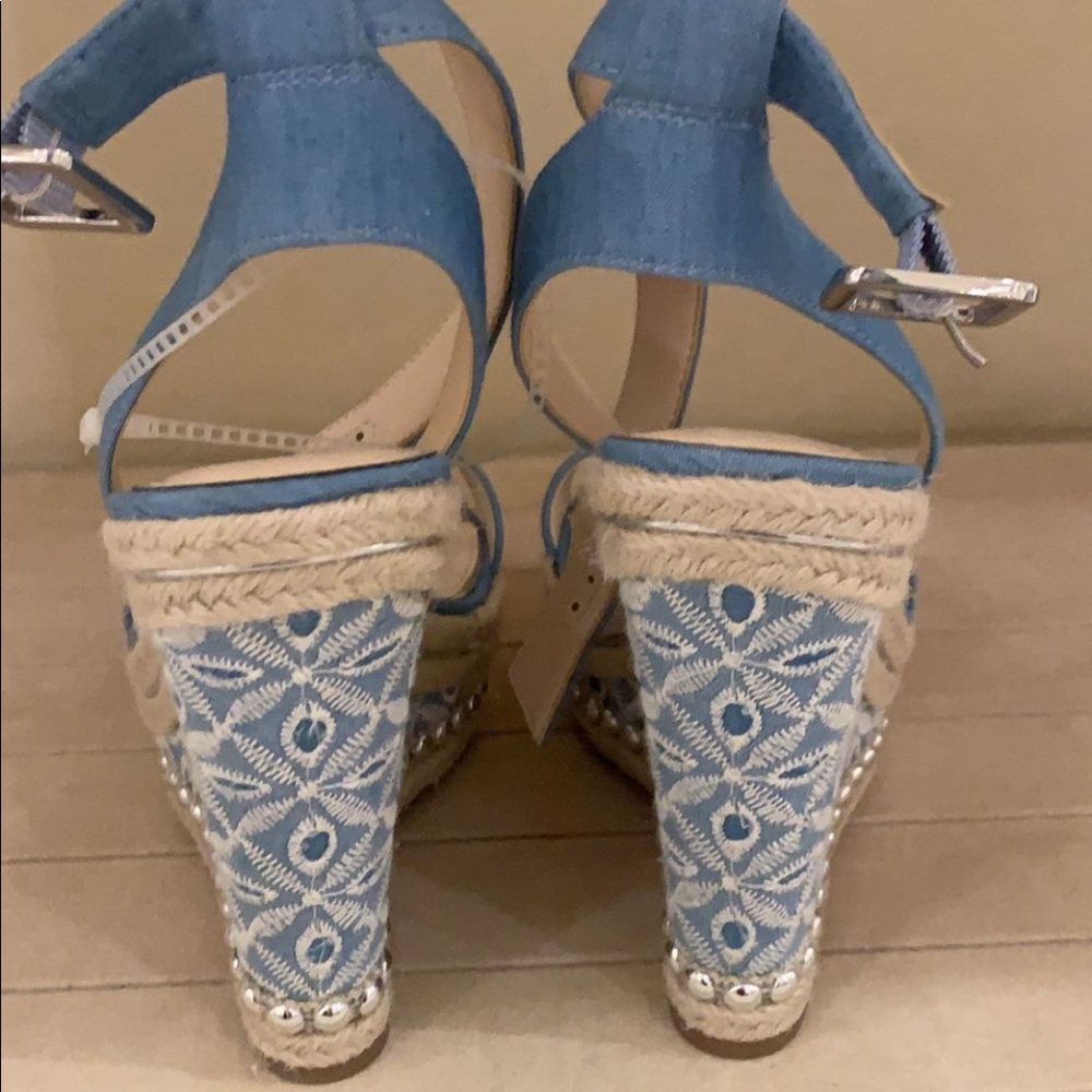 Jessica Simpson wedges